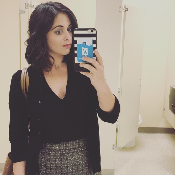 Meet your Posher, Amanda - Picture 4 of 4